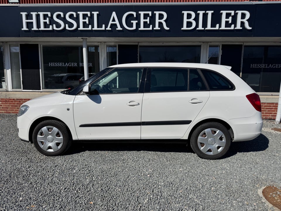 Skoda Fabia 1,4 16V Ambiente Combi 5d