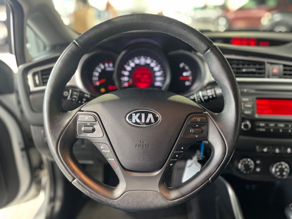 Kia ProCeed 1,6 CRDi 136 Style+ Clim 3d