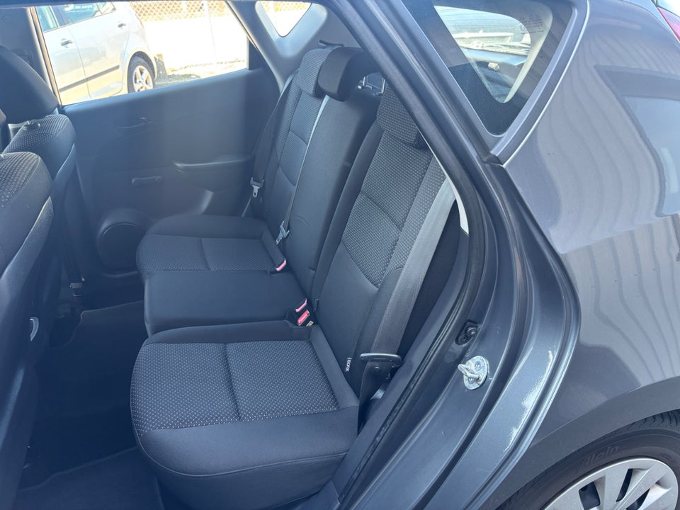 Hyundai i30 1,6 CRDi 90 Comfort 5d