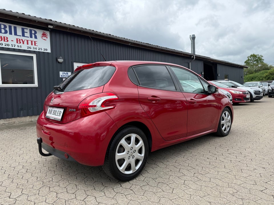 Peugeot 208 1,2 VTi Active 5d