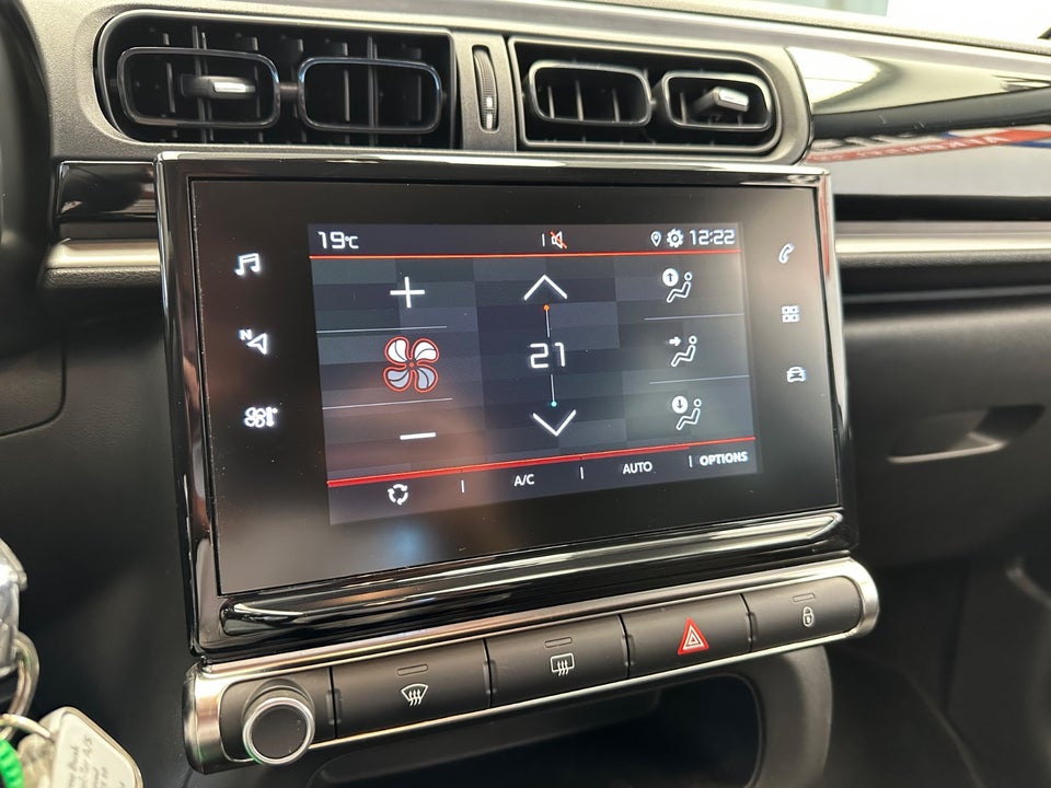 Citroën C3 1,2 PureTech 83 Shine 5d