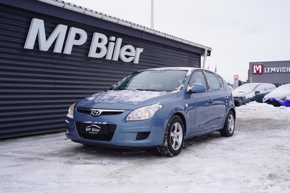 Hyundai i30 1,6 CRDi 90 Classic 5d