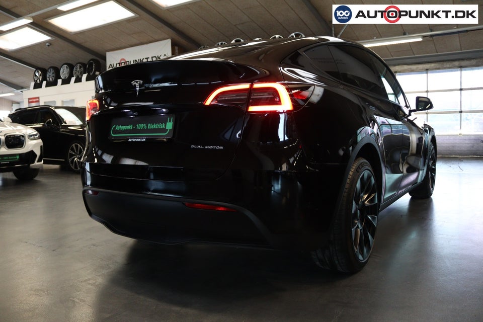 Tesla Model Y Long Range AWD 5d