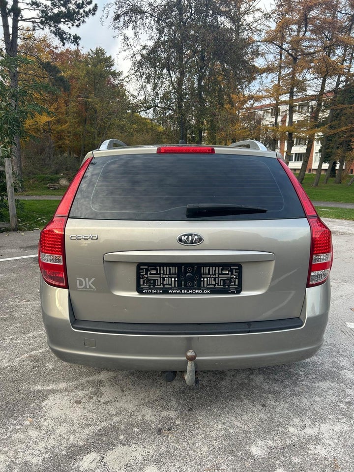 Kia Ceed 1,6 CVVT Active Fashion SW aut. 5d