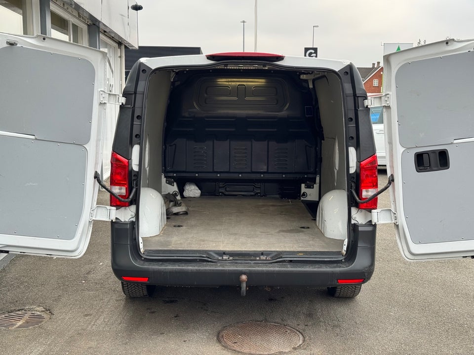 Mercedes Vito 114 2,0 CDi Kassevogn aut. L RWD