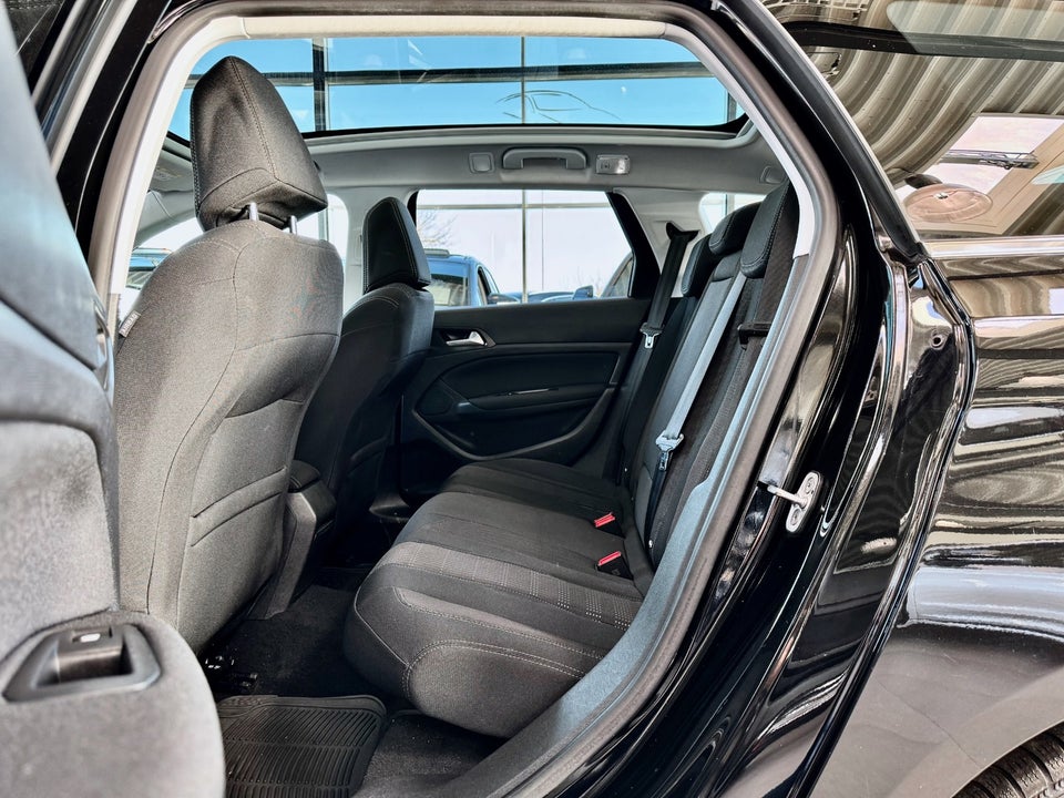 Peugeot 308 1,6 BlueHDi 120 Active SW 5d