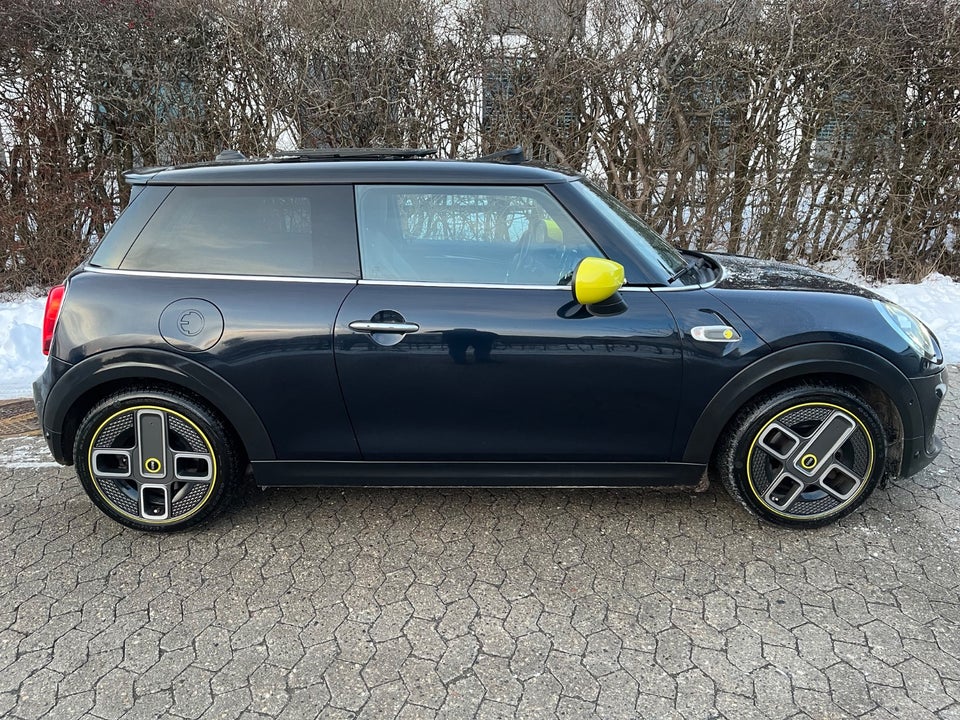 MINI Cooper SE Yours 3d