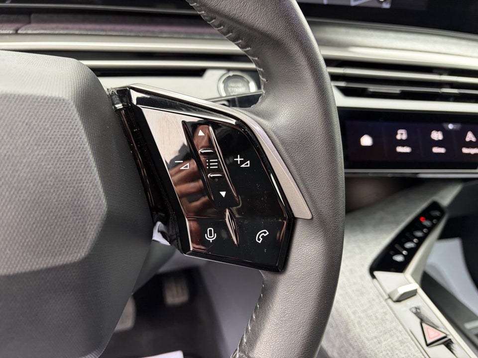 Peugeot e-3008 77 Allure 5d