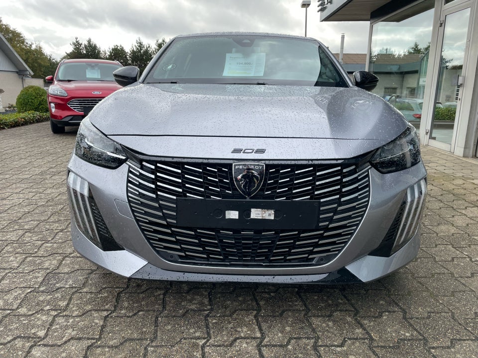 Peugeot e-208 50 GT 5d