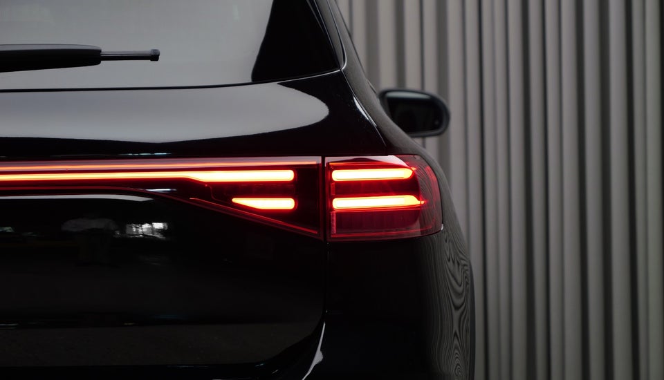 Mercedes EQB250+ AMG Line 5d