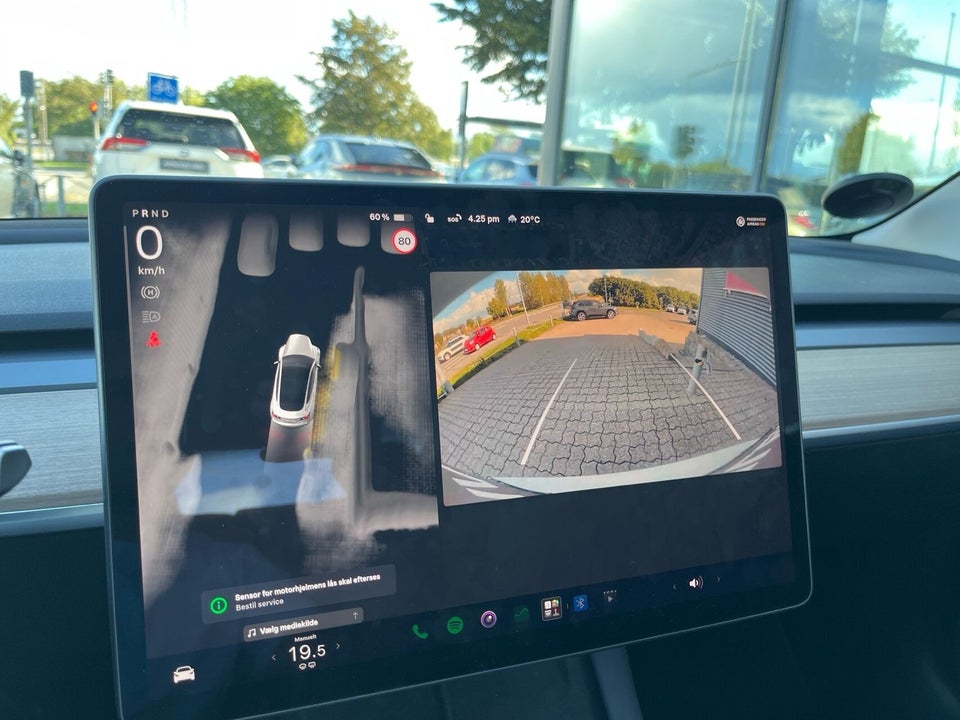 Tesla Model 3 RWD 4d