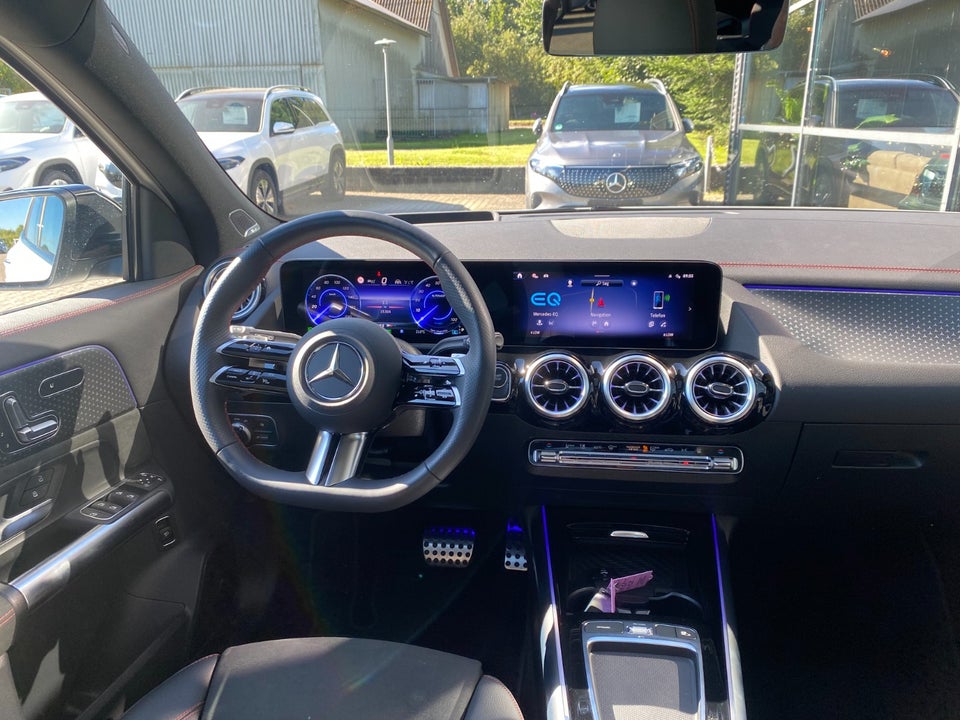 Mercedes EQA300 AMG Line 4Matic 5d