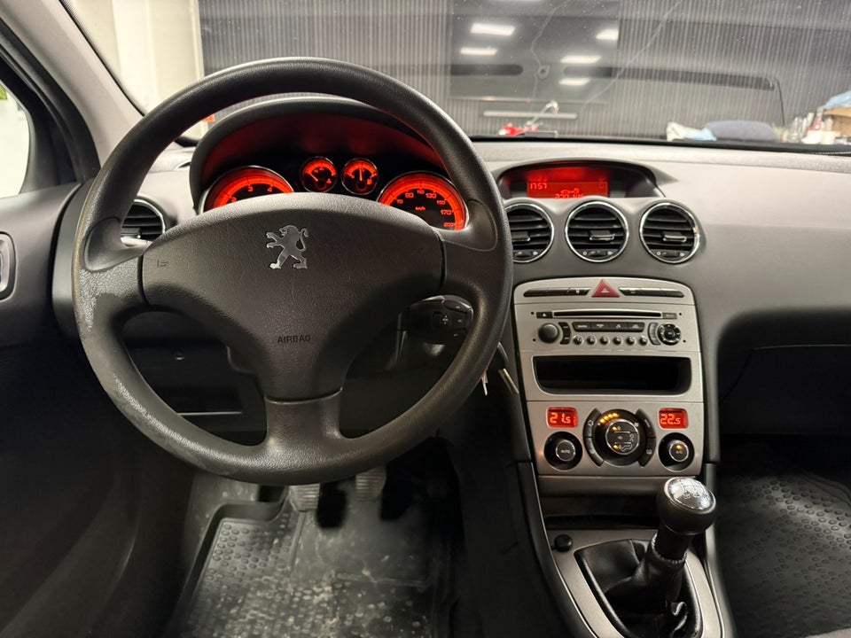 Peugeot 308 1,6 VTi Premium 5d