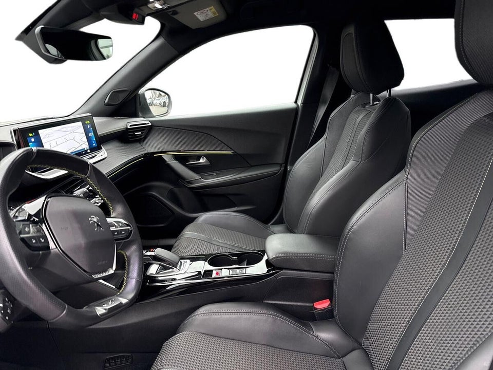 Peugeot e-2008 50 GT Limited 5d