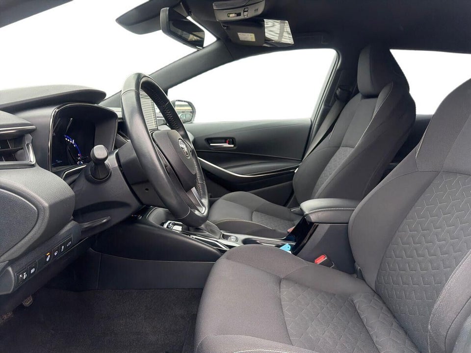 Toyota Corolla 1,8 Hybrid Active Smart Touring Sports MDS 5d