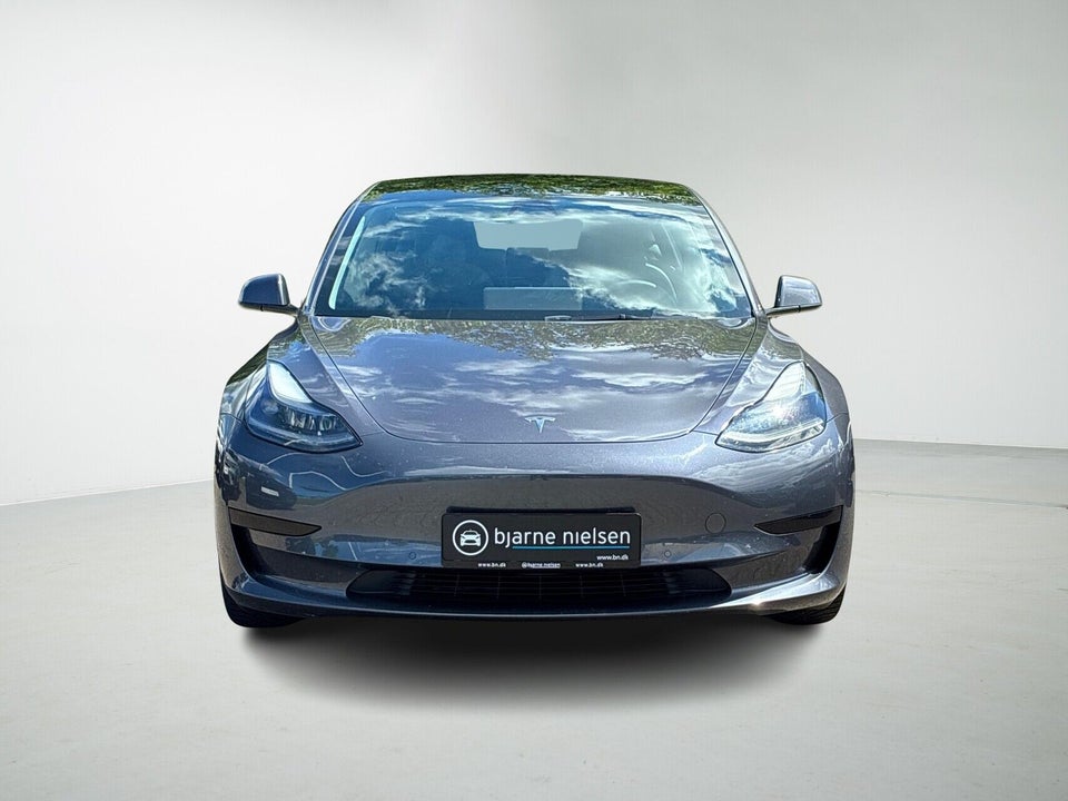 Tesla Model 3 Standard Range+ RWD 4d