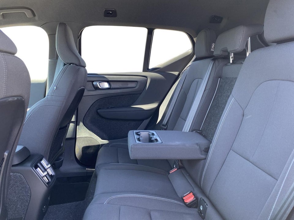 Volvo EX40 Extended Range Plus 5d
