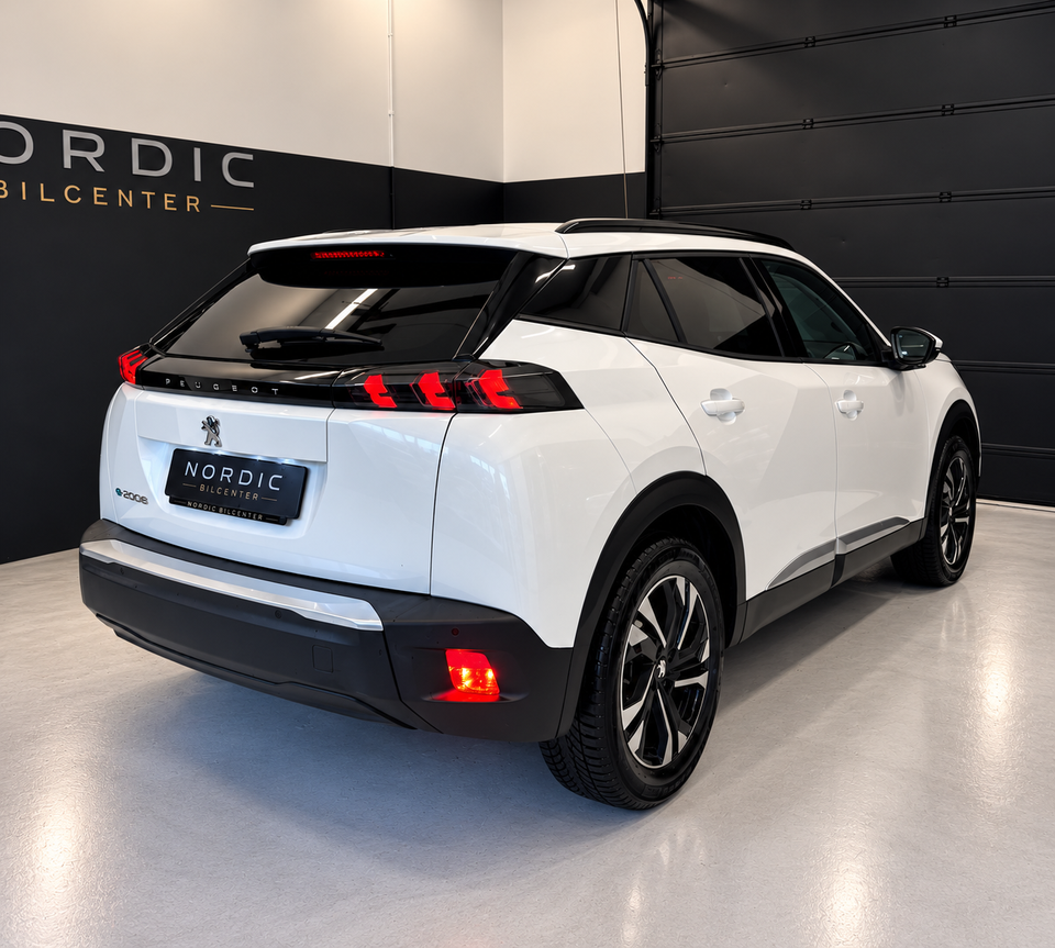 Peugeot e-2008 50 Allure 5d