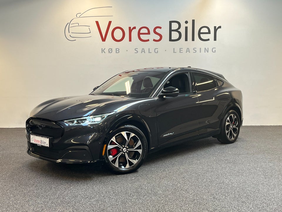 Ford Mustang Mach-E 98 Premium Extended Range AWD 5d