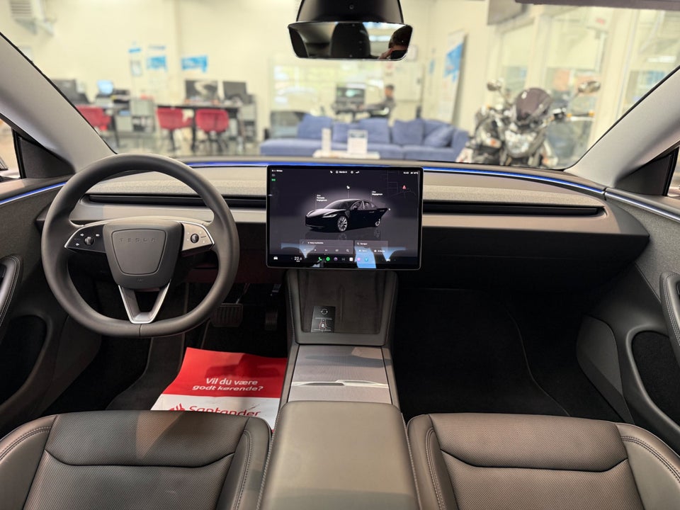 Tesla Model 3 RWD 4d