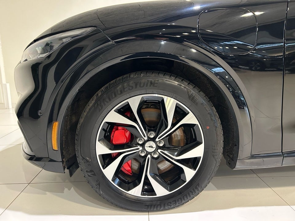 Ford Mustang Mach-E 70 Premium Standard Range AWD 5d