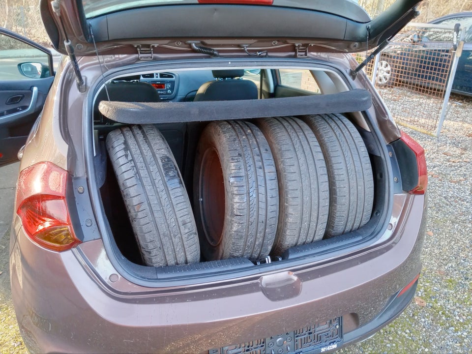 Kia Ceed 1,4 CVVT Active 5d