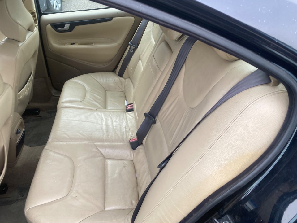 Volvo S60 2,4 140 4d