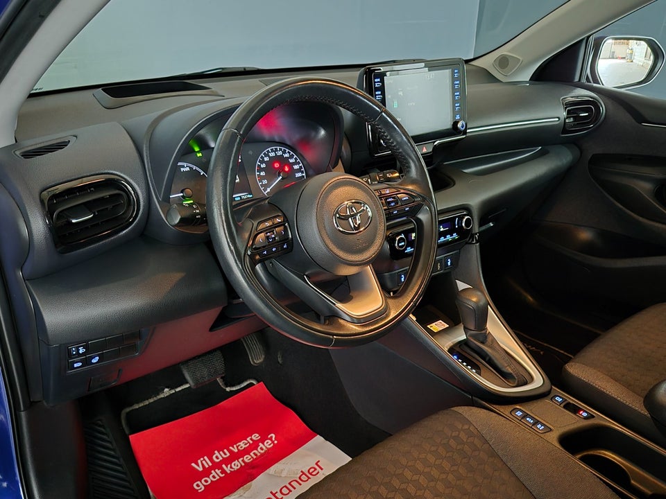 Toyota Yaris 1,5 Hybrid H3 e-CVT 5d