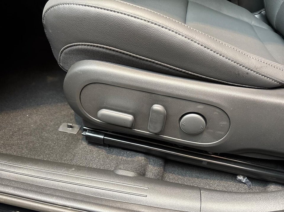 Hyundai Kona 65 EV Ultimate 5d
