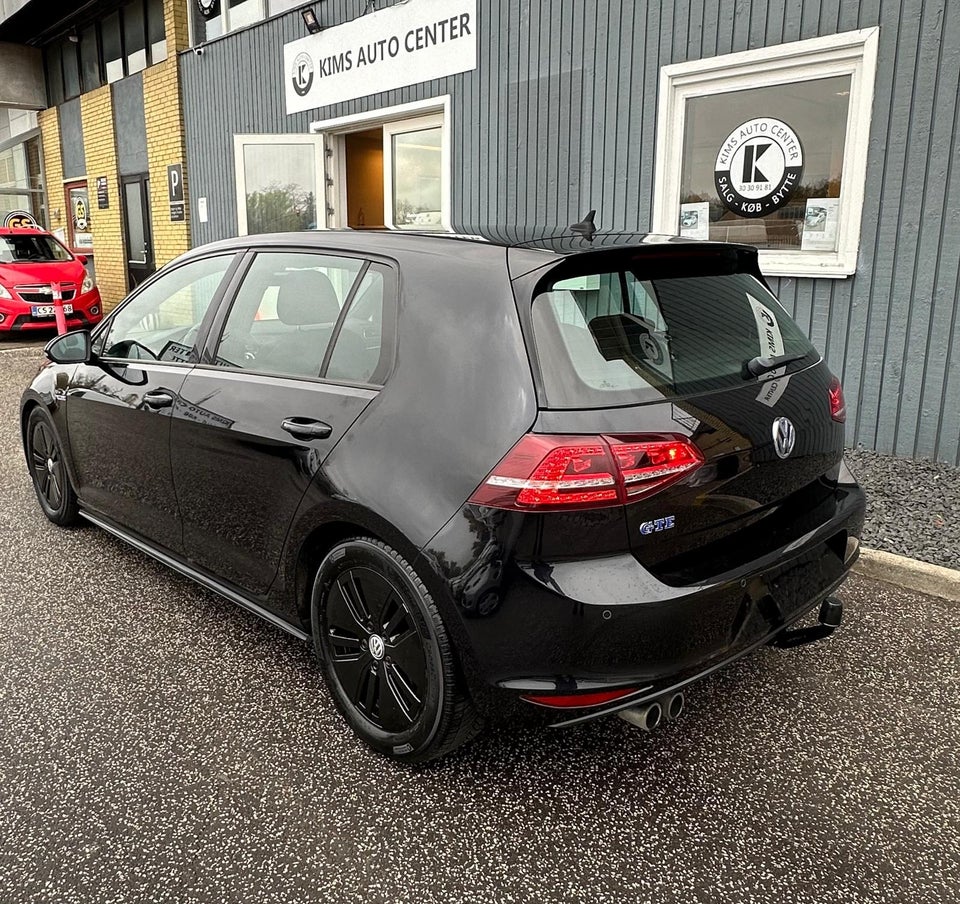 VW Golf VII 1,4 GTE Highline DSG 5d