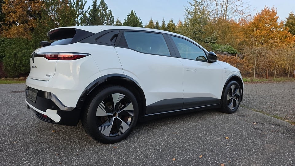Renault Megane E-Tech 60 Equilibre 5d