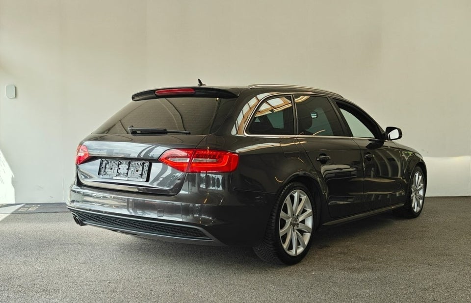 Audi A4 2,0 TDi 136 S-line Avant 5d