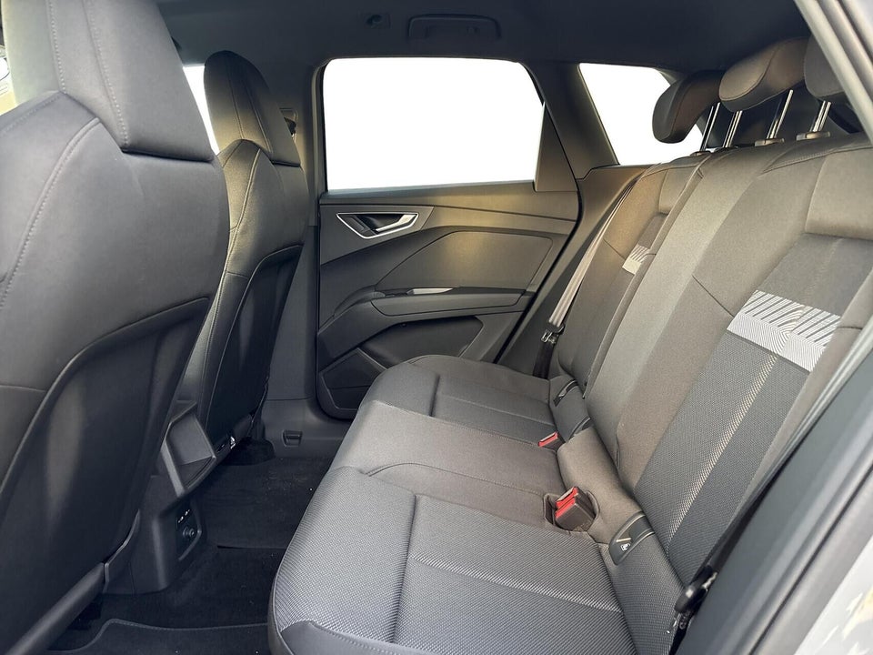 Audi Q4 e-tron 45 Progress quattro 5d