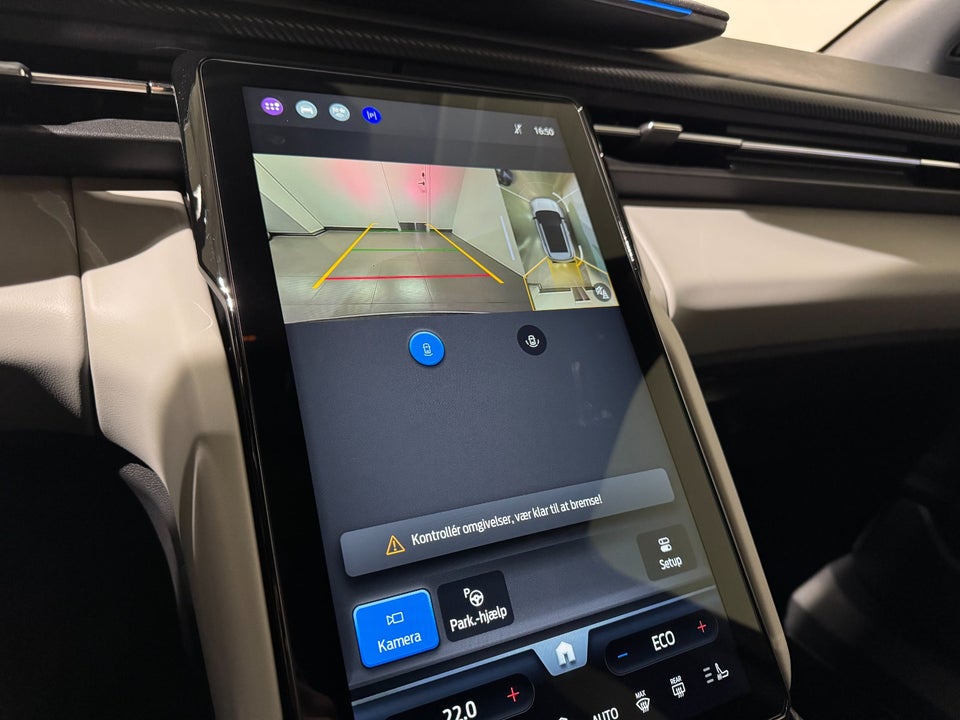 Ford Explorer 84 Premium Extended Range AWD 5d