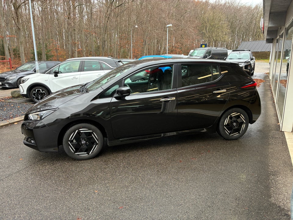 Nissan Leaf 39 Acenta 5d