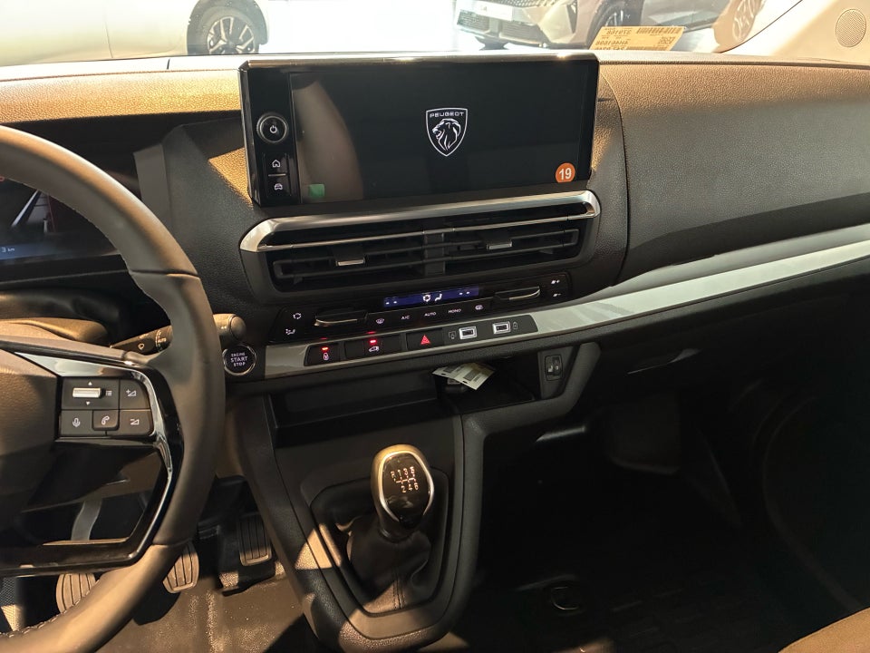 Peugeot Expert 2,0 BlueHDi 144 L3 Premium Van