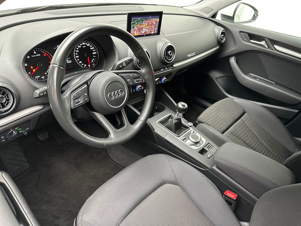 Audi A3 1,6 TDi 116 Sportback 5d