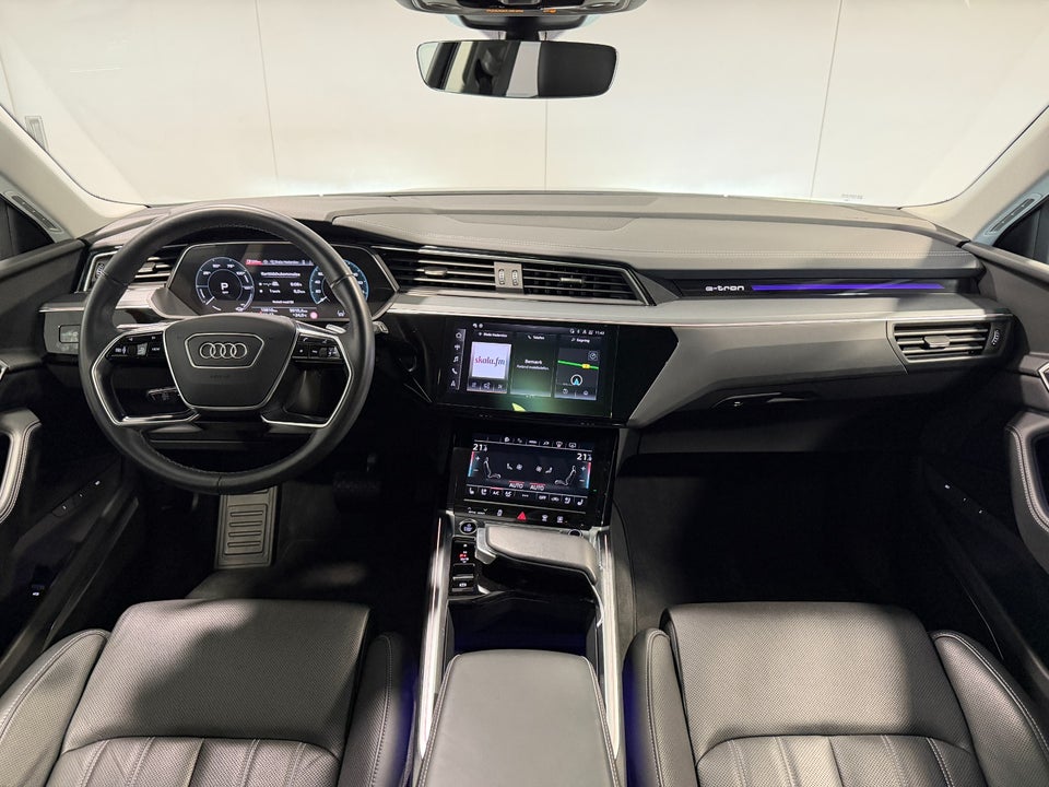 Audi Q8 e-tron 50 Advanced quattro 5d