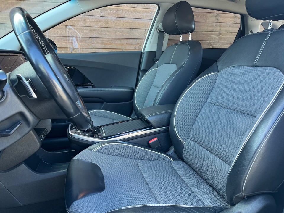 Kia e-Niro 64 Advance 5d