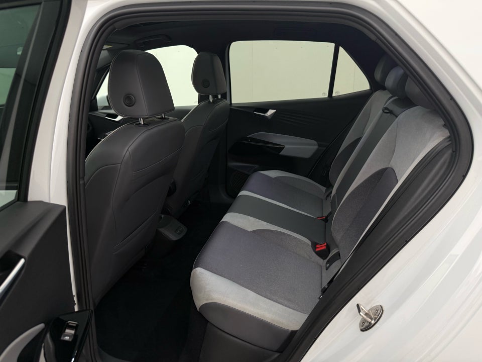 VW ID.3 58 Pro Performance Family 5d