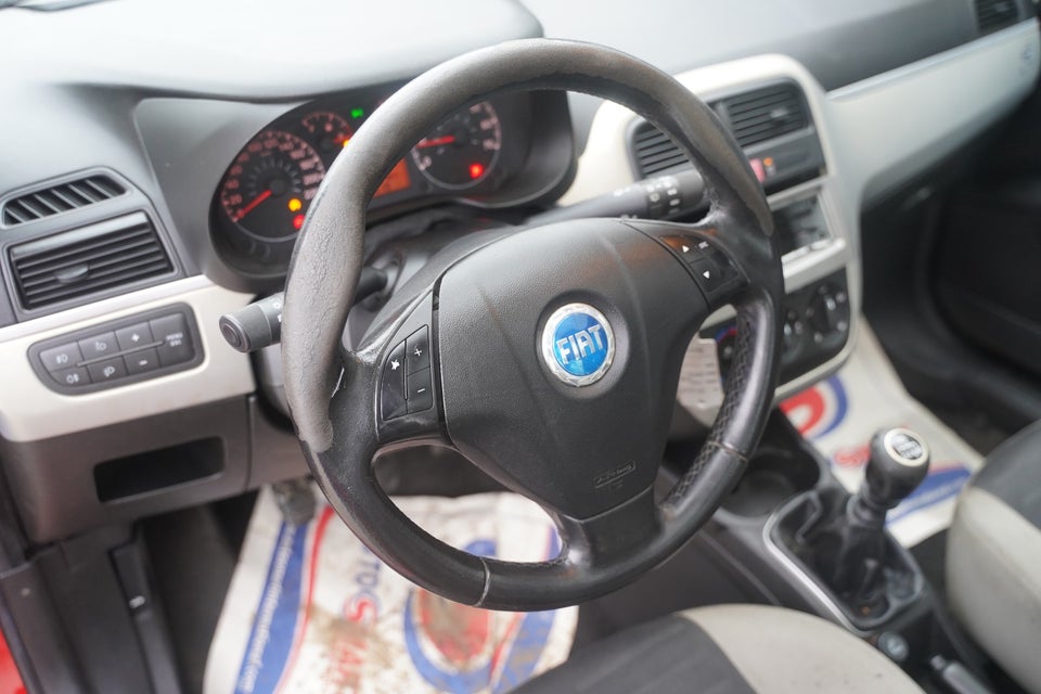 Fiat Grande Punto 1,4 16V Dynamic 5d