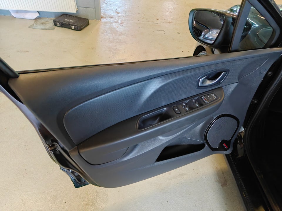 Renault Clio IV 1,5 dCi 90 Zen 5d