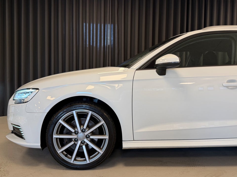 Audi A3 40 TFSi e Sport Sportback S-tr. 5d