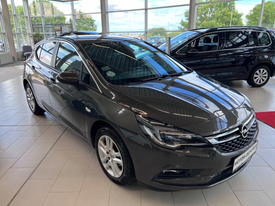 Opel Astra 1,0 T 105 Enjoy 5d