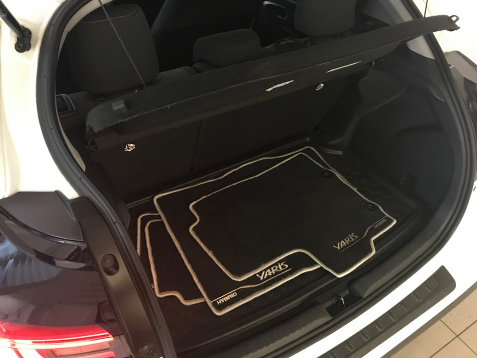 Toyota Yaris 1,5 Hybrid H3 Smart e-CVT 5d