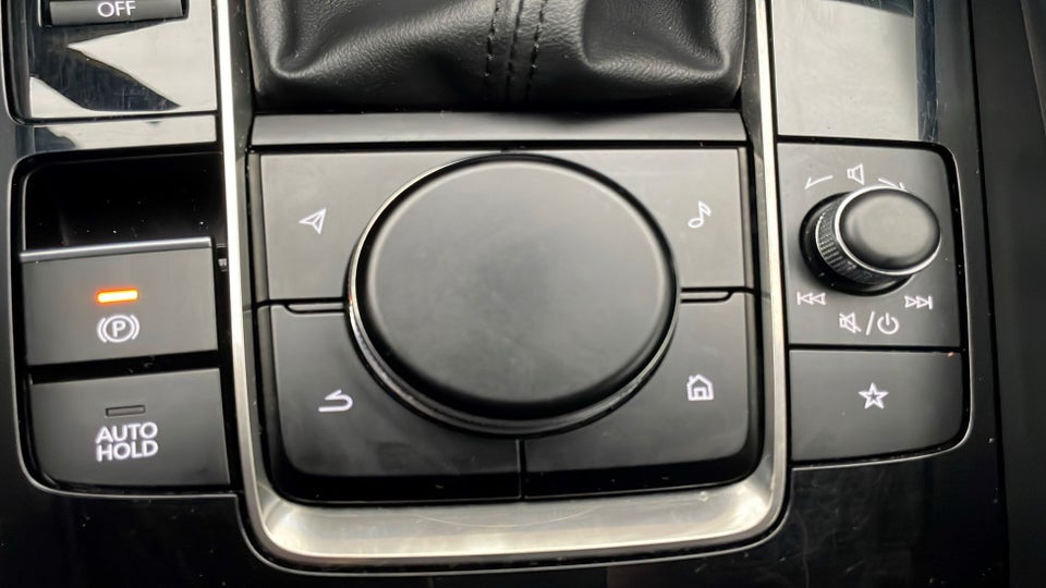 Mazda 3 2,0 e-SkyActiv-G 150 Cosmo aut. 4d