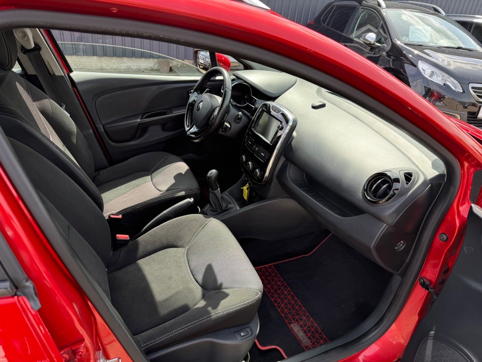 Renault Clio IV 0,9 TCe 90 Dynamique Sport Tourer 5d