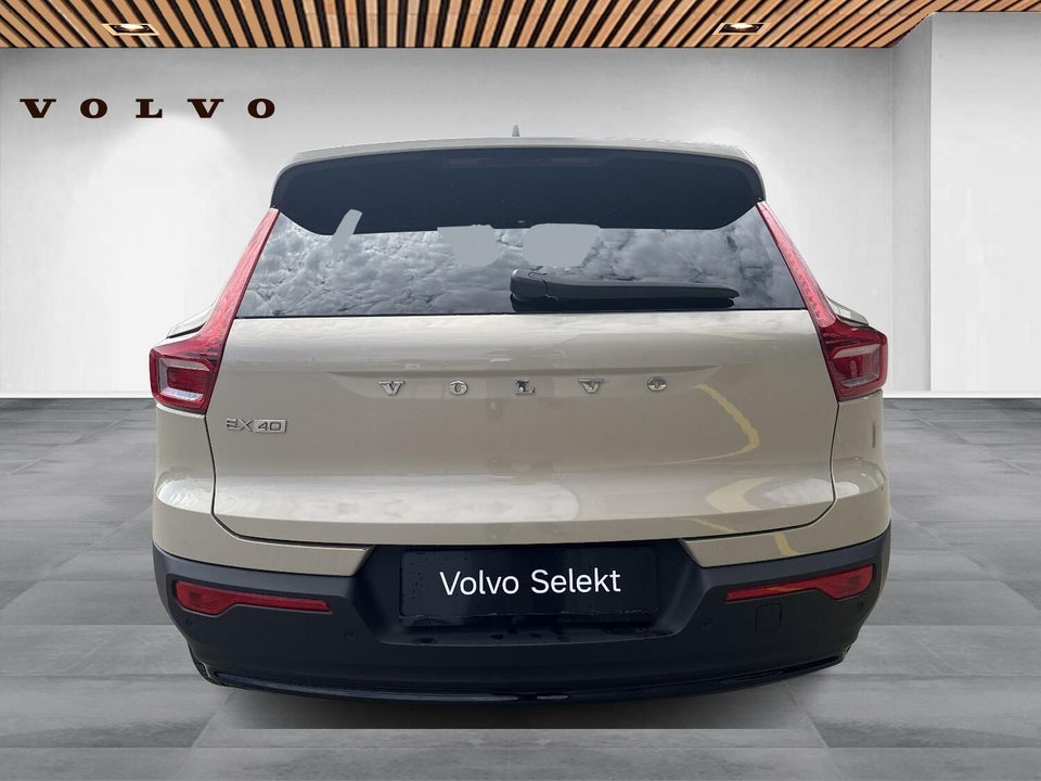 Volvo EX40 Extended Range Core 5d