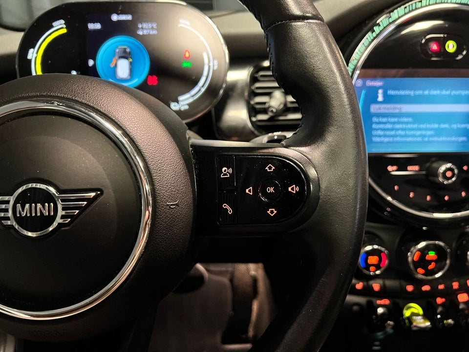 MINI Cooper SE Camden Edition 3d