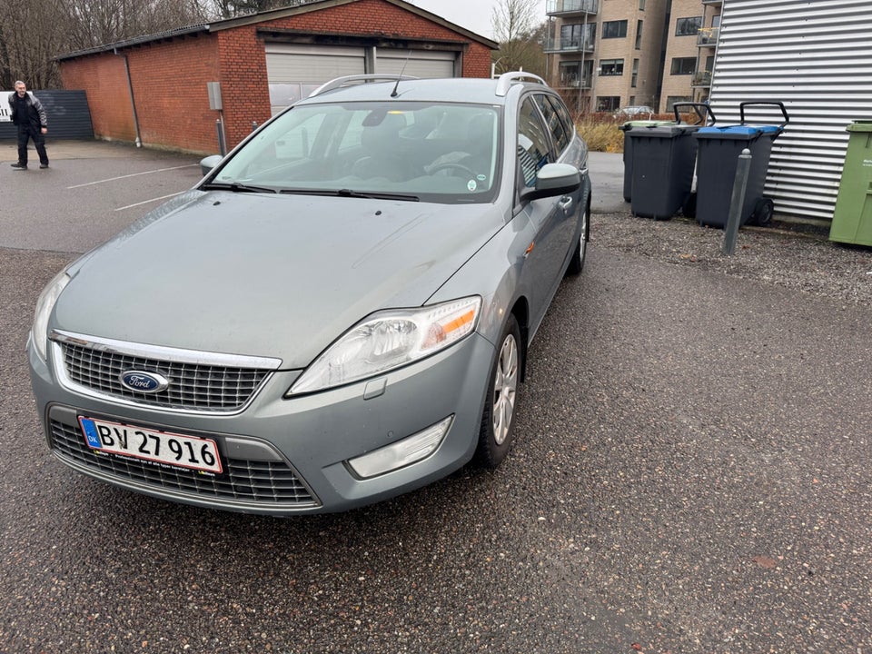 Ford Mondeo 2,0 TDCi 115 Titanium 5d